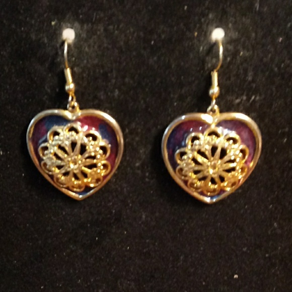 Earrings - Picture 2 of 4